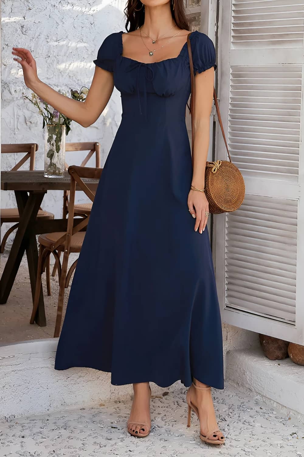 Robe Longue  Col Carré