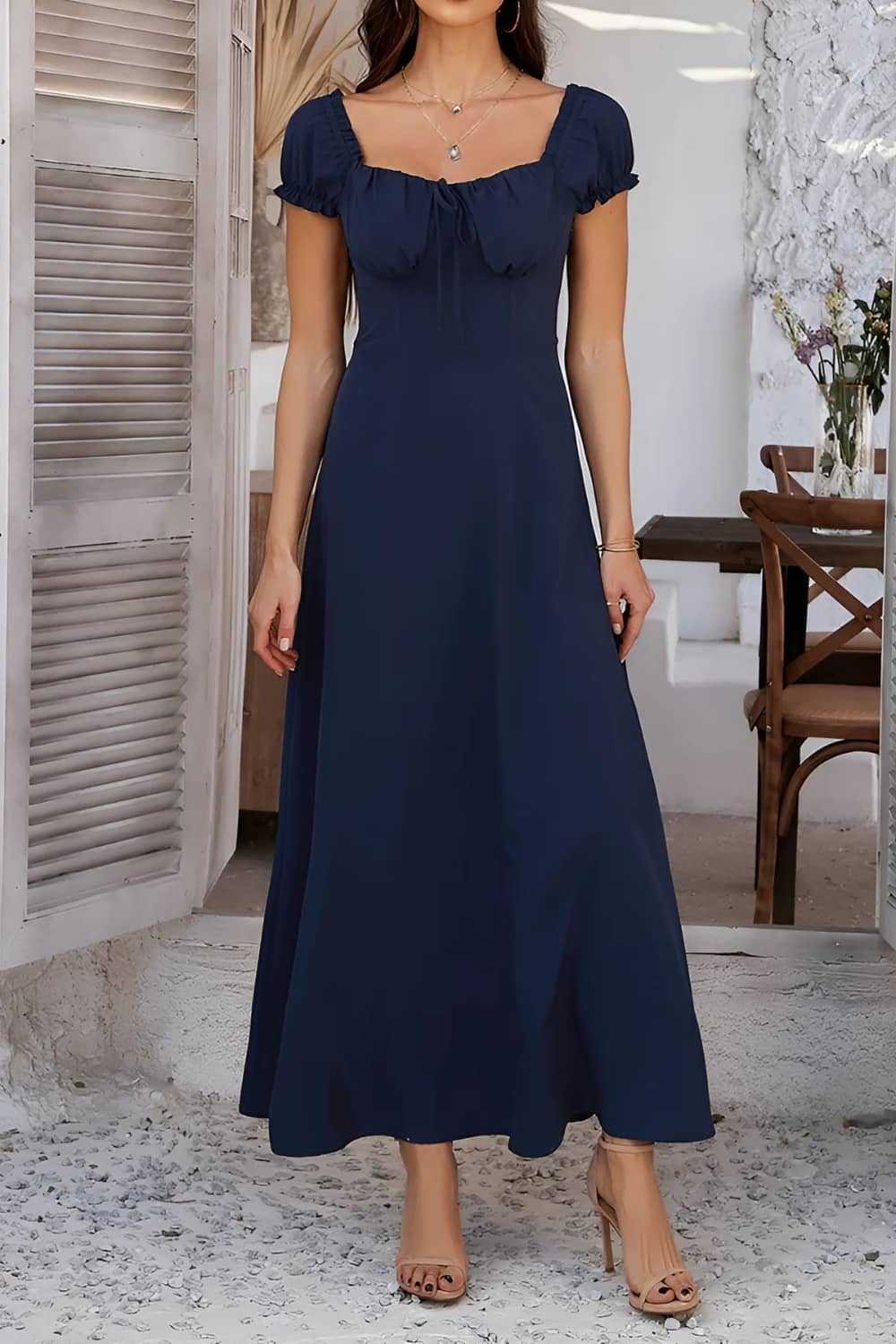 Robe Longue  Col Carré